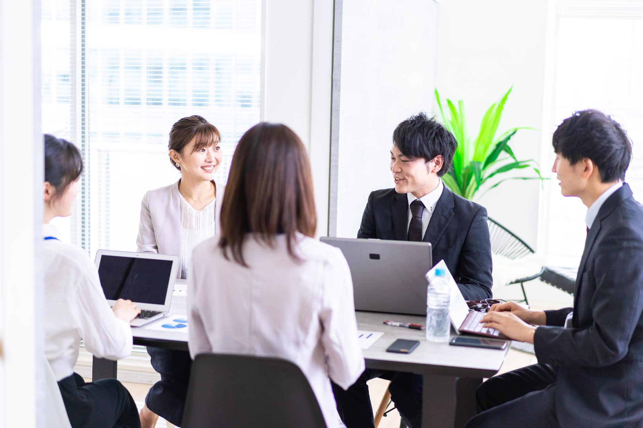 私たちの仕事について