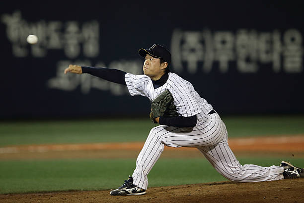 【 球速Up・コントロール、怪我予防の肝！投手のための「前足」の踏み込み】