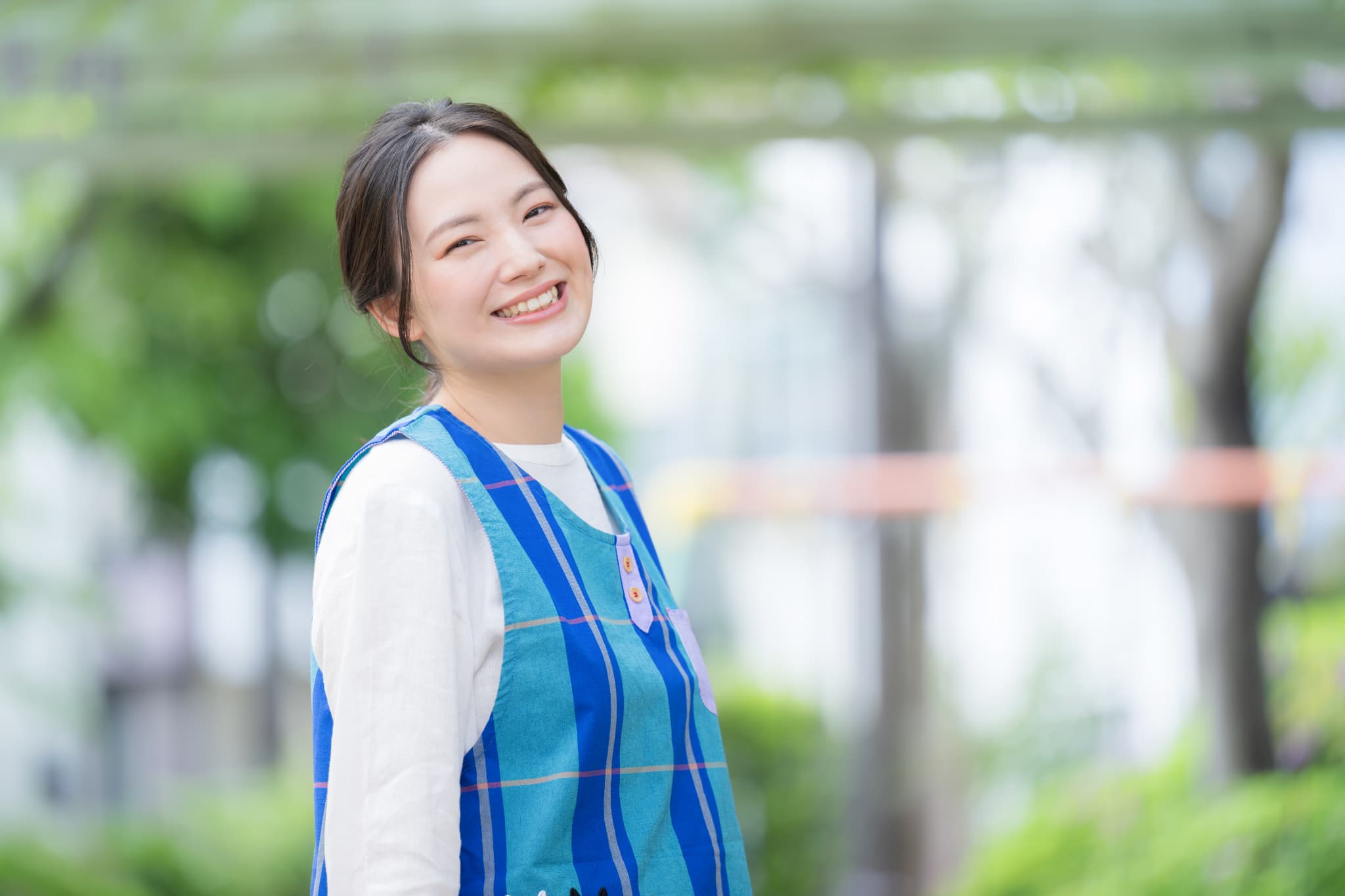保育士 × 正社員