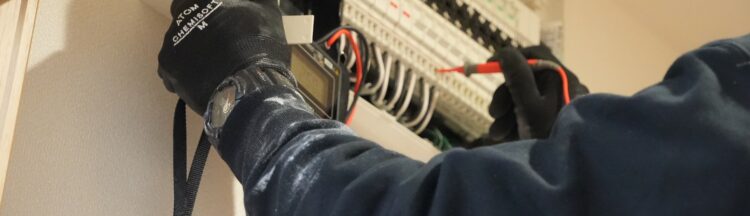 <span class='name'>C さん</span><span class='status'>正社員</span>